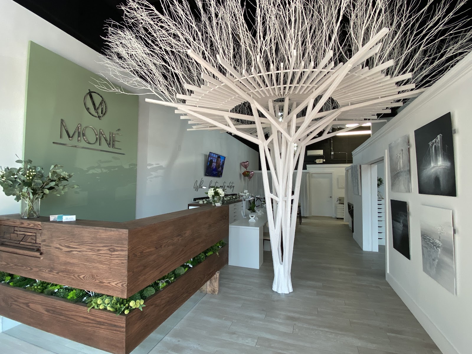 MONÉ NAIL ART STUDIO nail photo 1